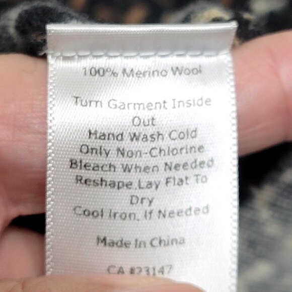 Talbots Womens 100% Merino Wool Sweater Size XL Animal Print Pullover Mob Wife - Picture 9 of 9